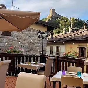 3* Hotel Regina Yeti Bistrot